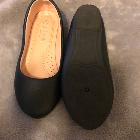 Flats - Picture 2 of 3